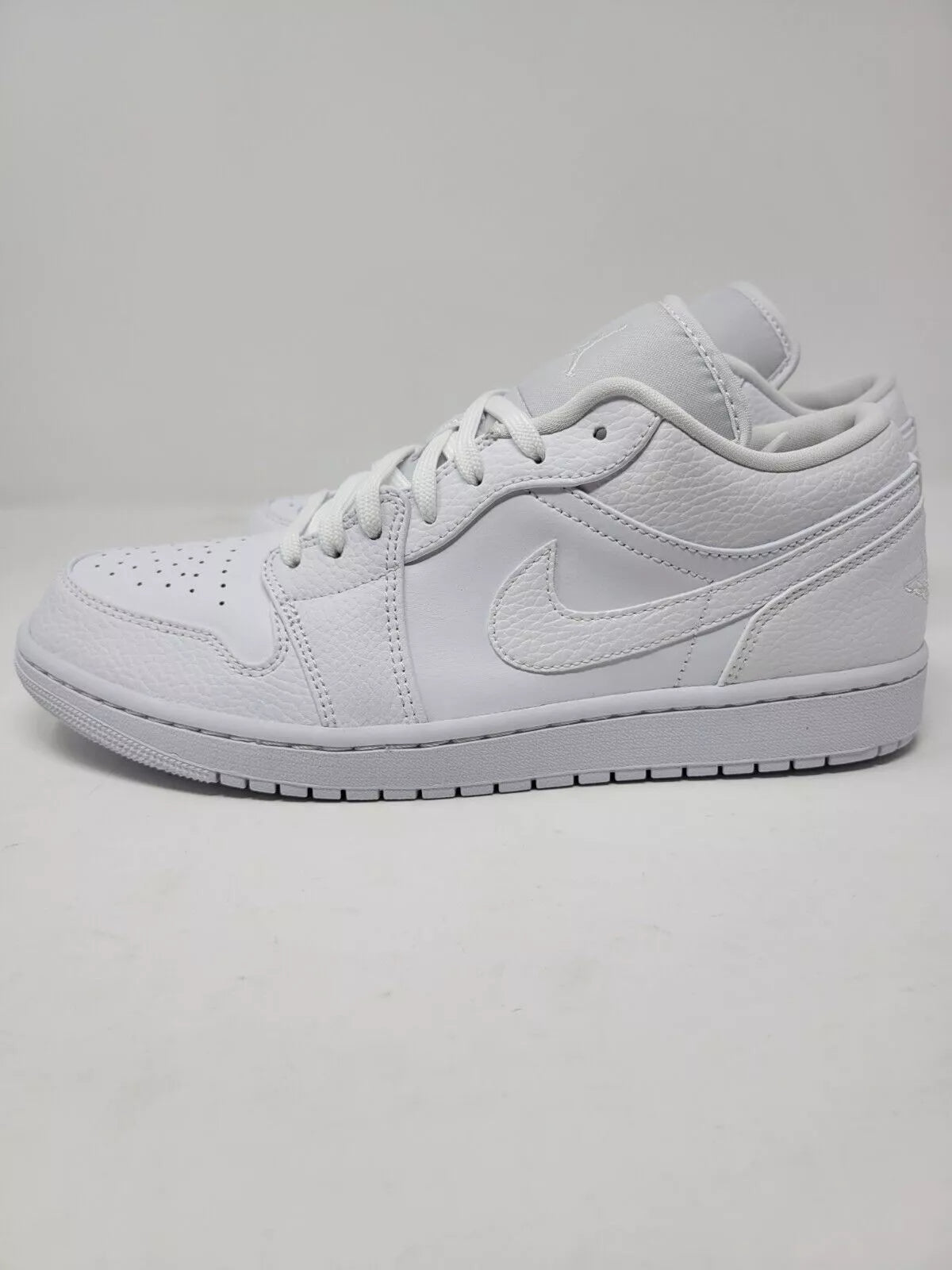 NIK AIR Jordans | Full OG Quality With OG BOX + Laces extra + accessories- FULL WHITE