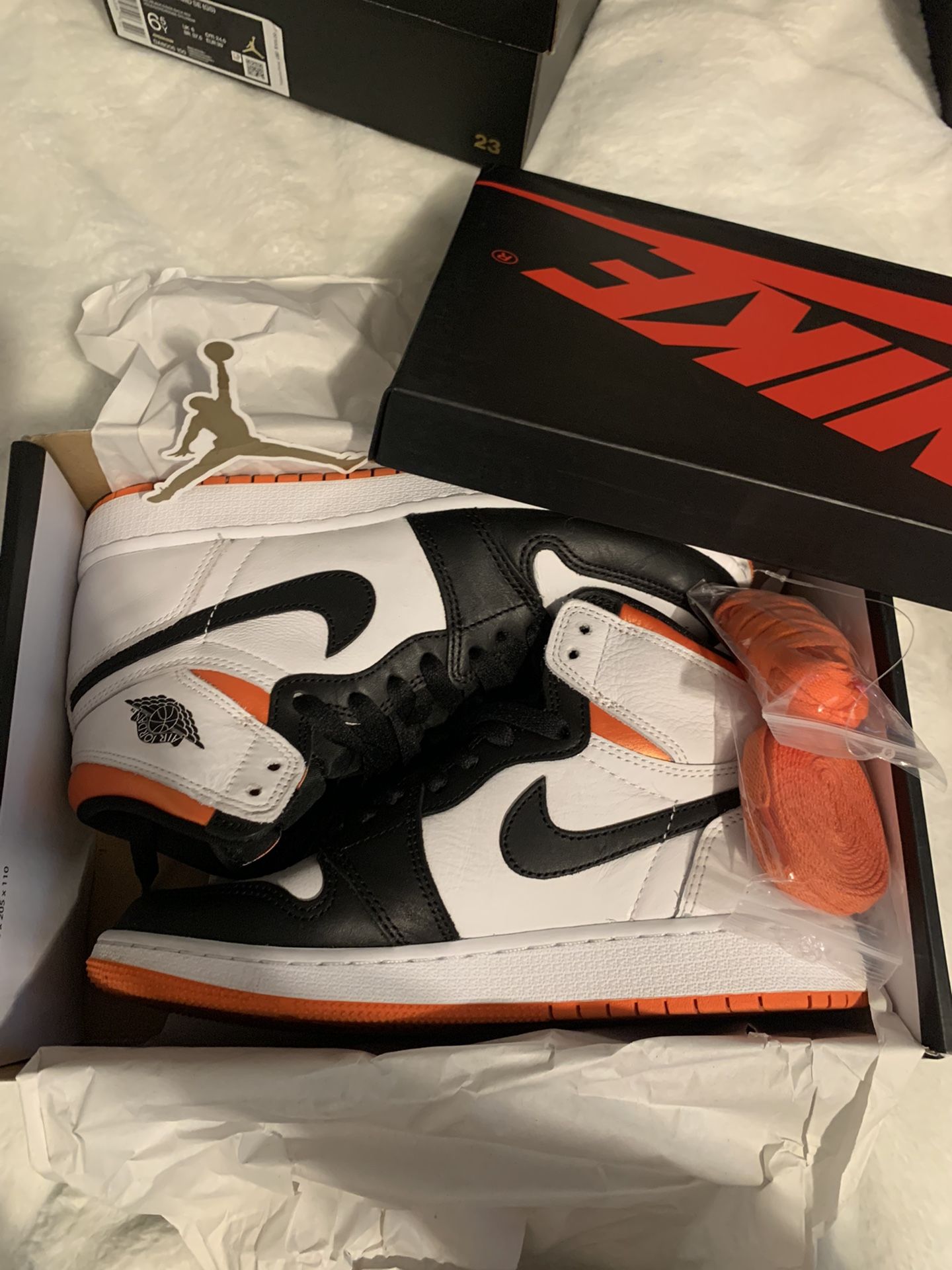 NIK AIR Jordans | Full OG Quality (With BOX + Laces extra + accessories)- ORANGE WHITE - HIGH