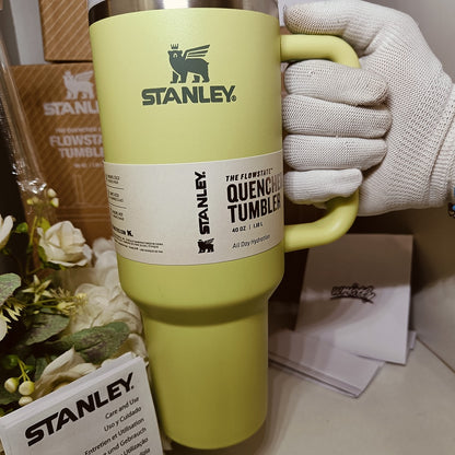 STANLEY TUMBLER Mug FlowState  |  40 OZ | 1.8L