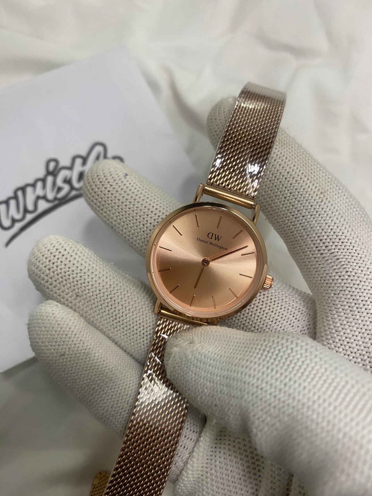 DW Petite Round Mesh Chain Rose Gold
