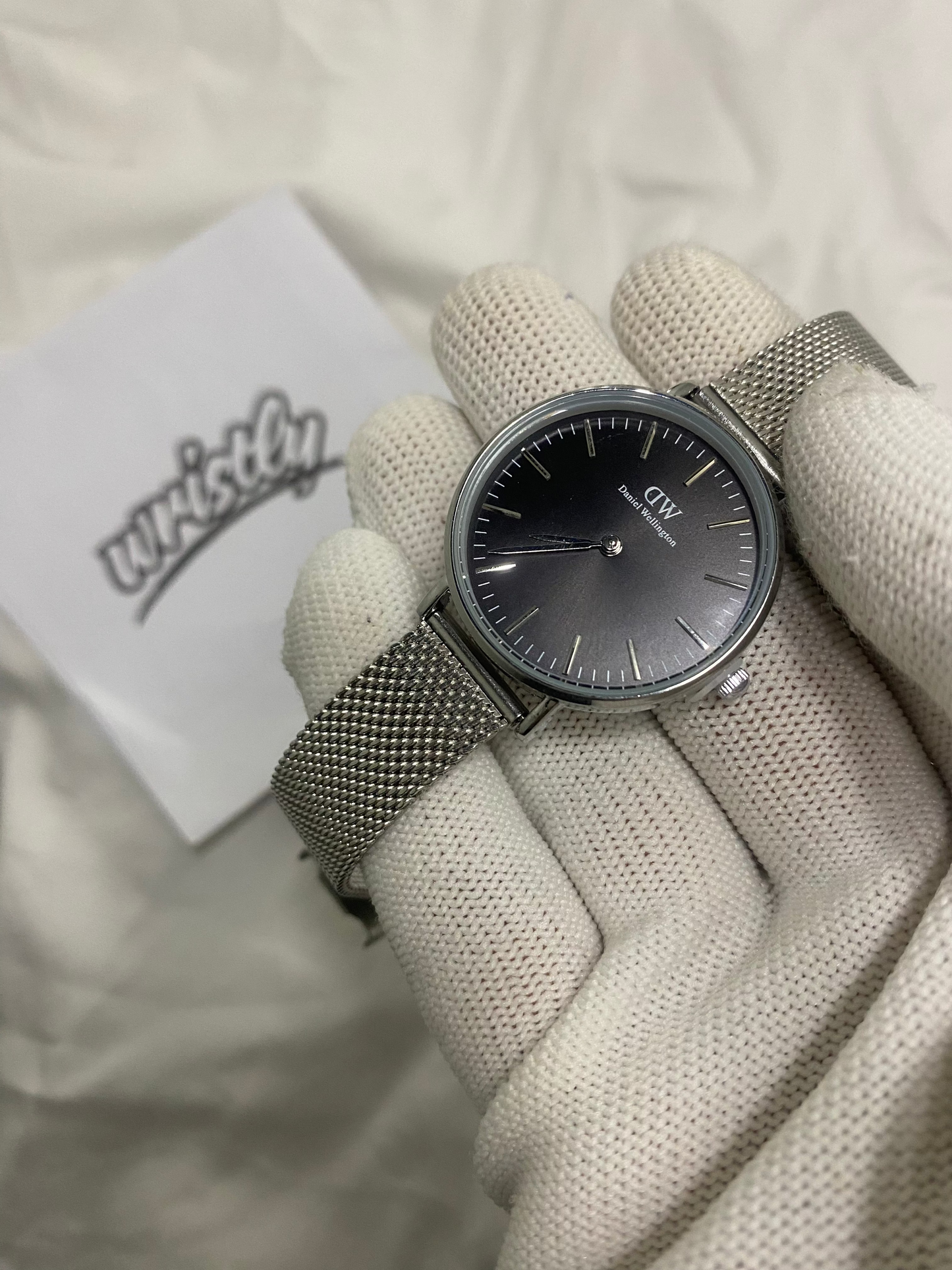 DW Petite Round Mesh Chain Silver Black