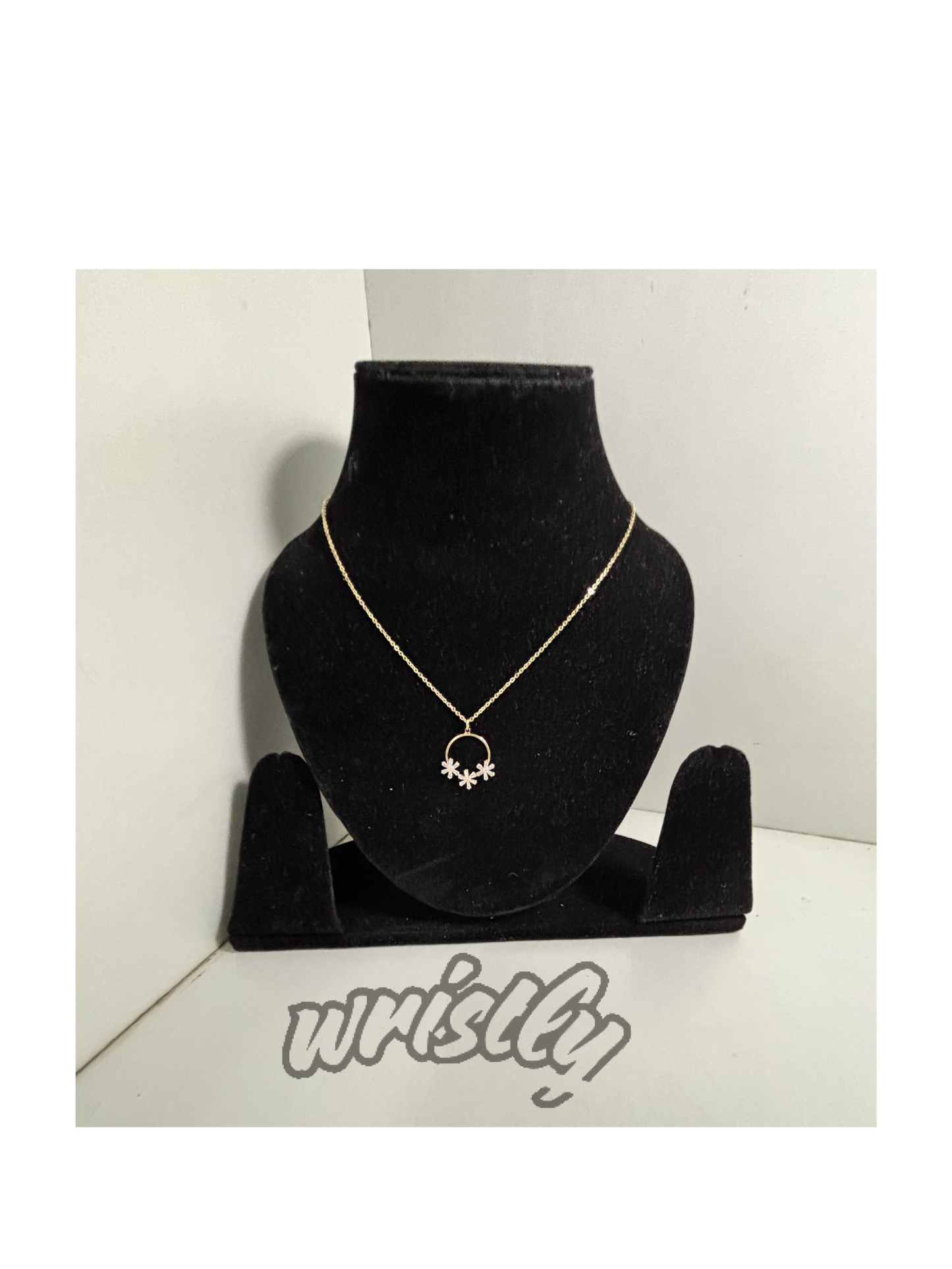 Round Floral Pendant (Anti Tarnish)