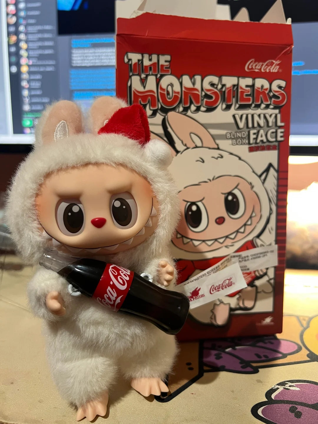 LABUBU - THE MONSTERS COCA-COLA SERIES - Vinyl
